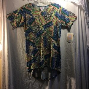 New with tags- LuLaRoe Gracie 14 Top -  size M